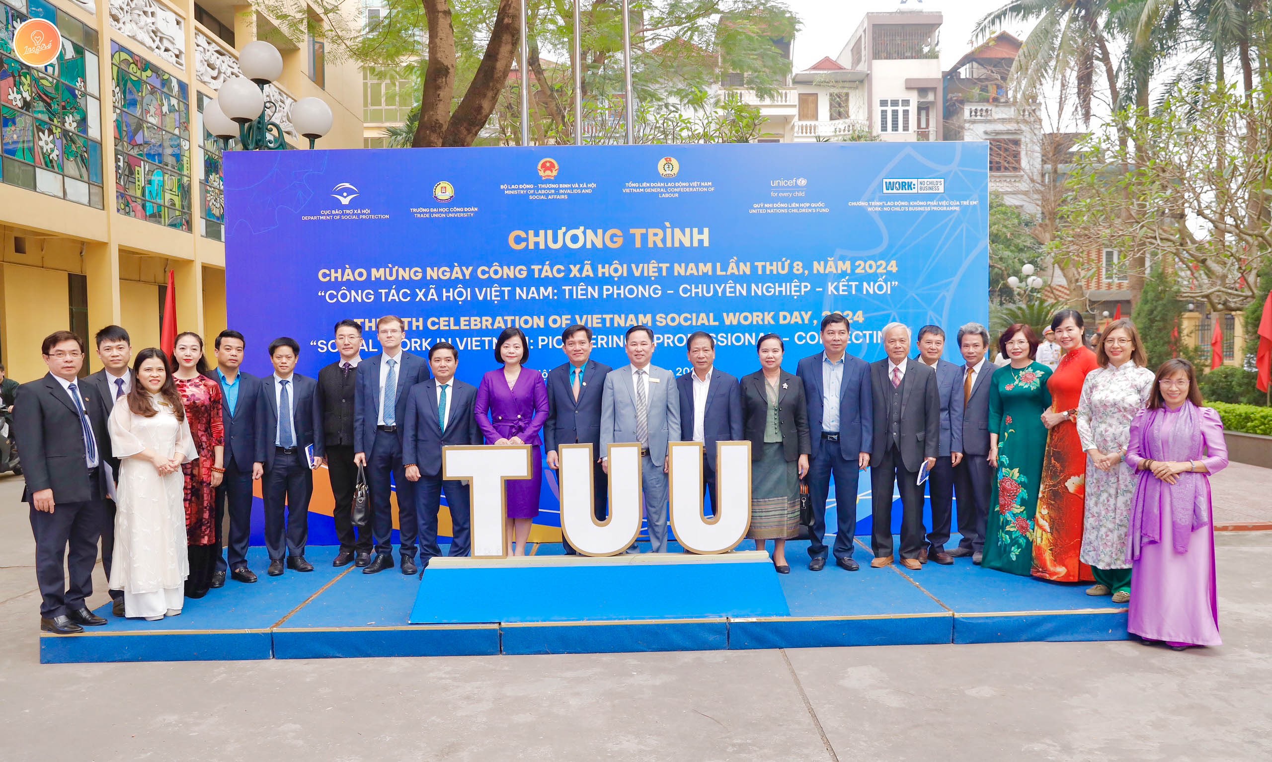 Thư viện ảnh Khoa XHH và PTBV