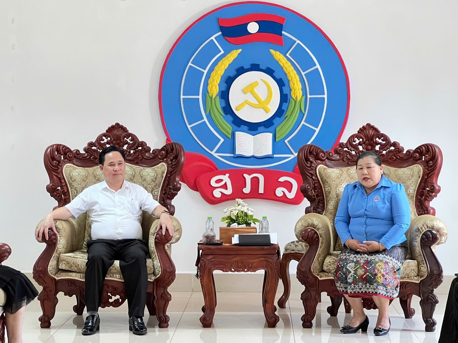 Lãnh đạo Trường Đại học Công đoàn thăm và làm việc tại Trung ương Liên hiệp Công đoàn Lào